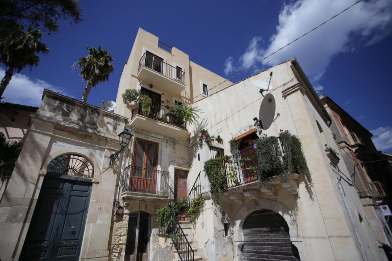Apt Ines By Dimore In Sicily Syracuse Eksteriør bilde